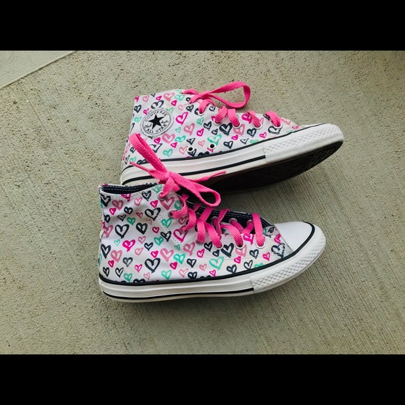 Converse Other - EUC Girls Converse Shoes sz 4